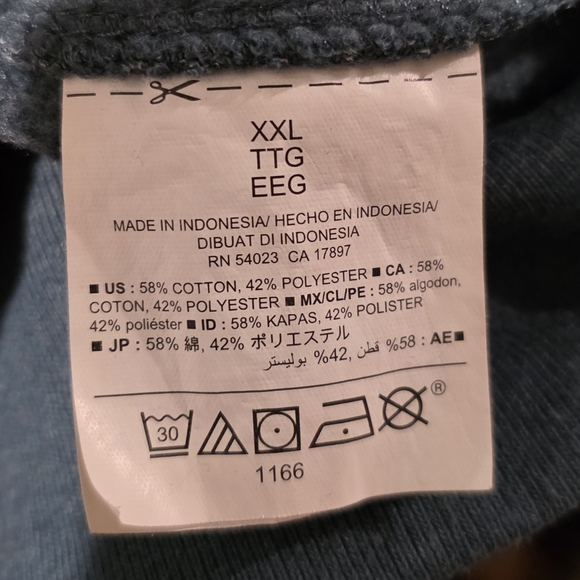 Old Navy Men's Green Hoodie with Cream Logo - Picture 4 of 4